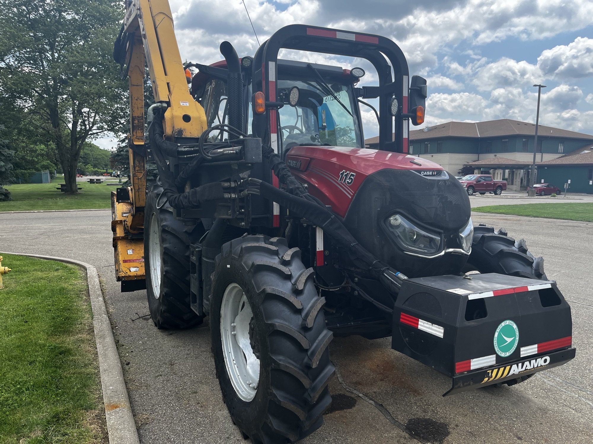 2019 Case MAXXUM 115 Image 10