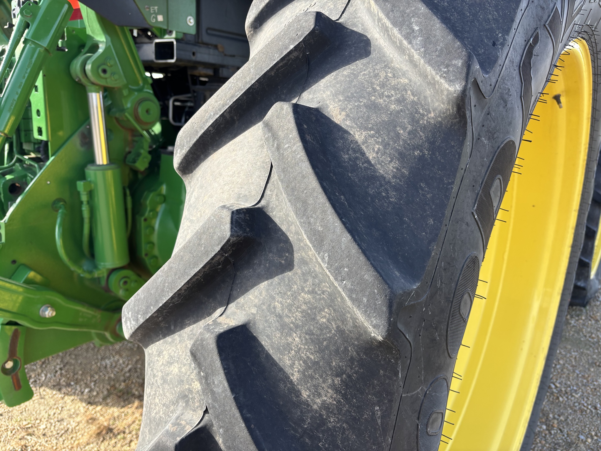  2021 John Deere 8R 230 at Heritage Tractor in Mendota, IL