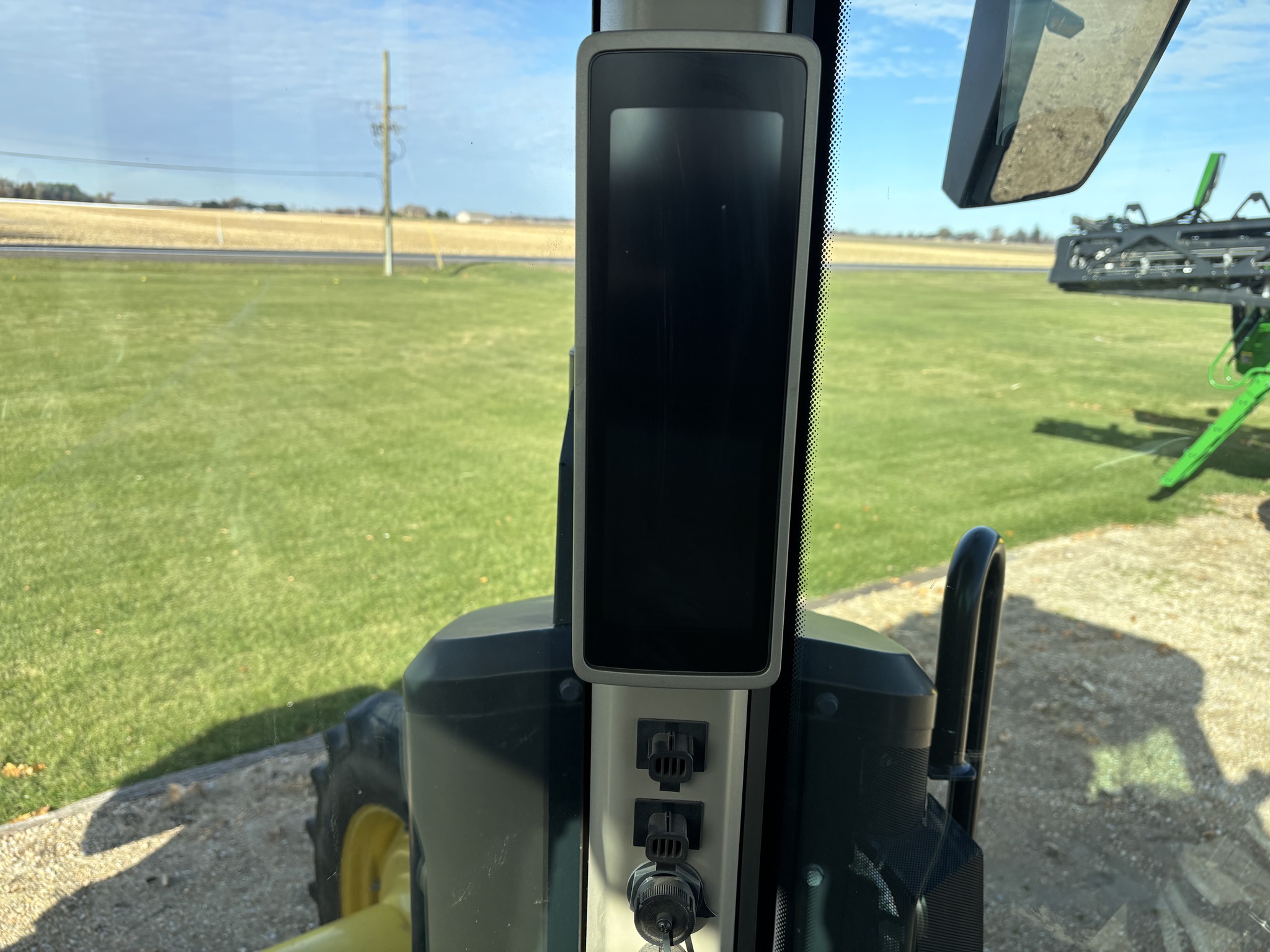  2021 John Deere 8R 230 at Heritage Tractor in Mendota, IL