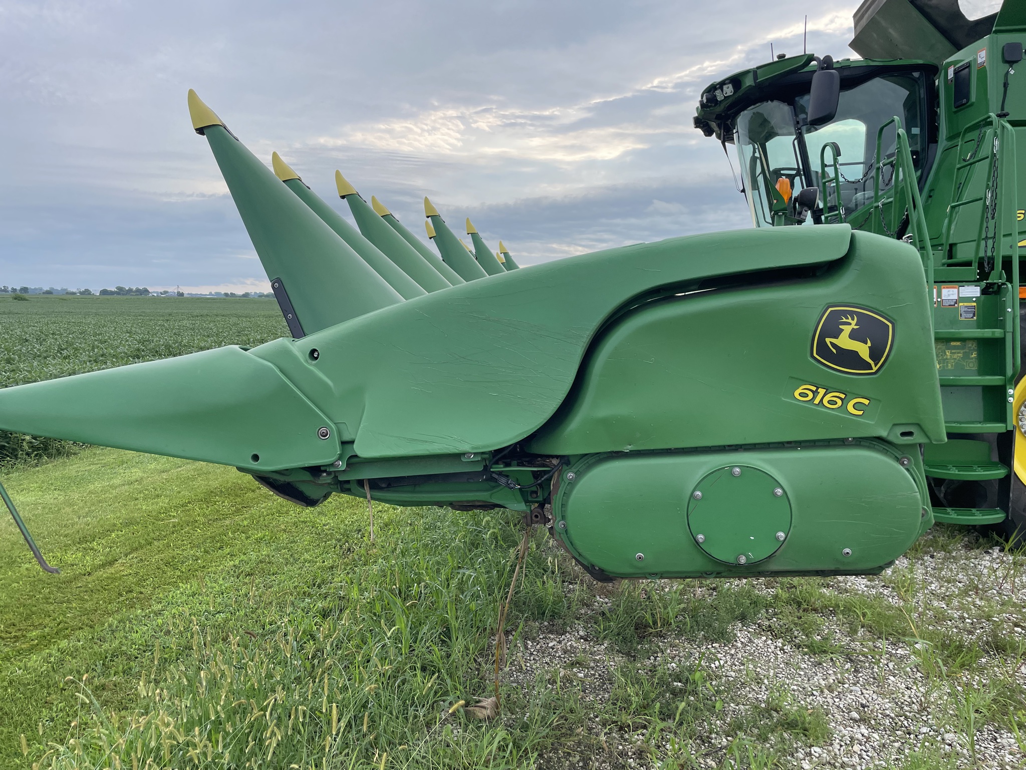  2014 John Deere 616C at Heritage Tractor in Roanoke, IL