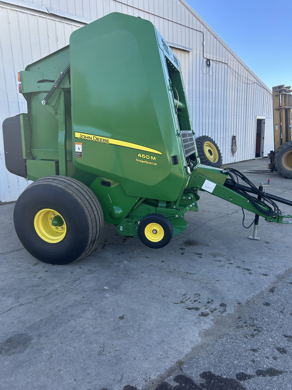 2020 John Deere 460M Image 1
