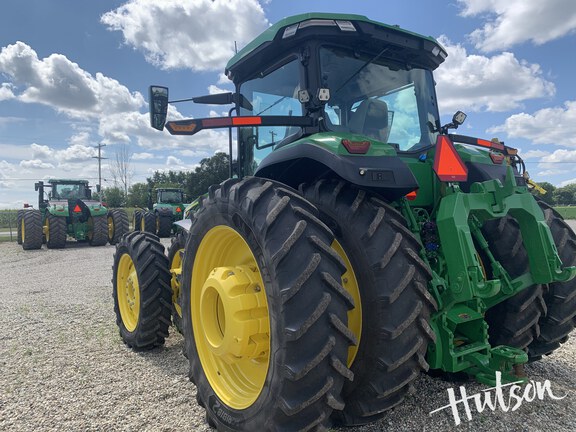 Photo of 2025 John Deere 8R 310