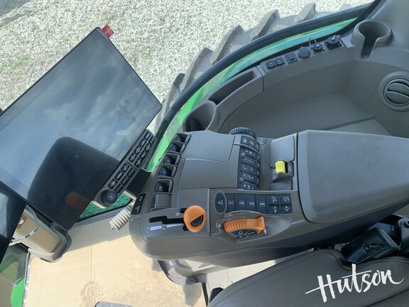 Photo of 2025 John Deere 8R 310