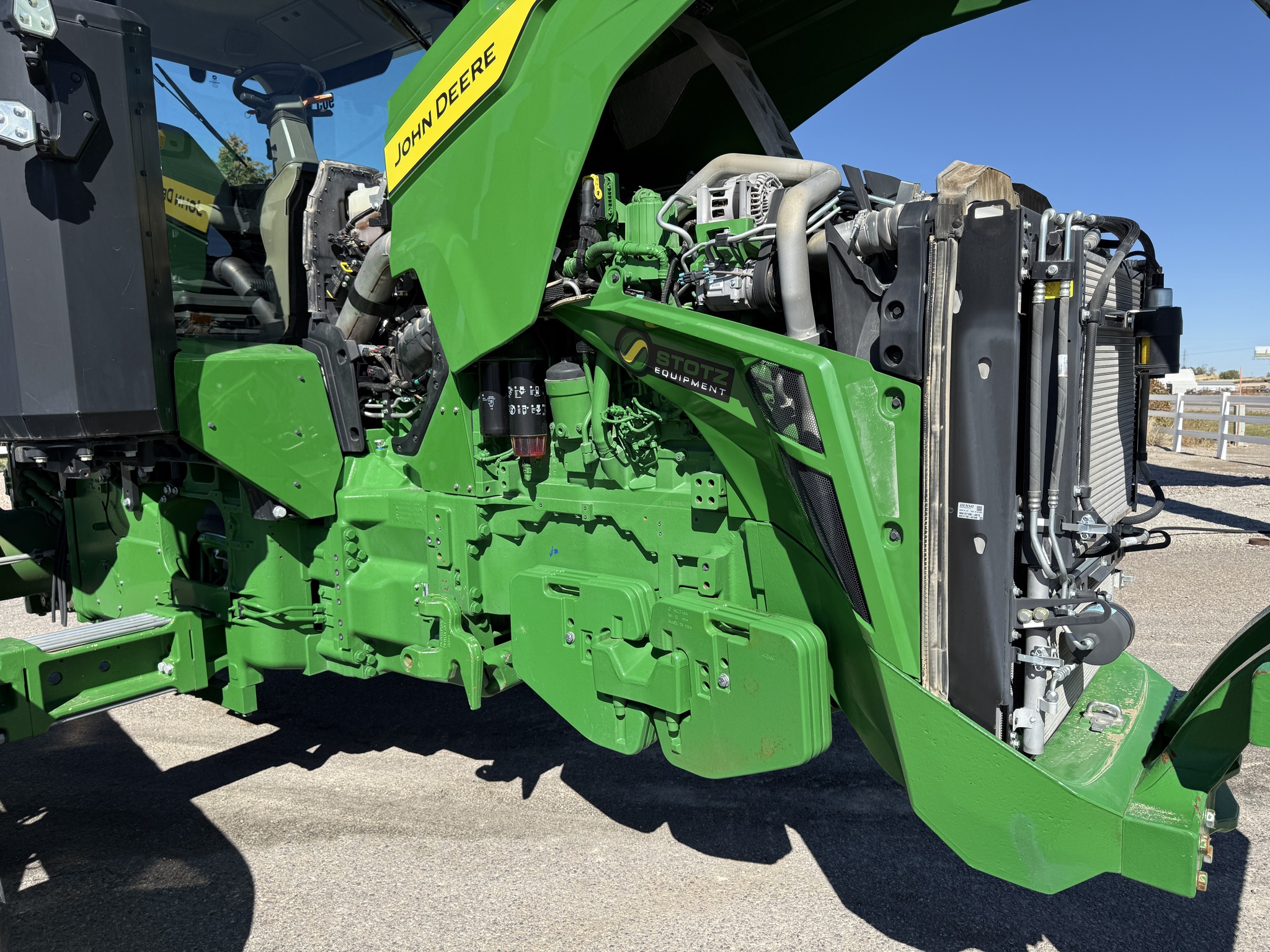 2021 John Deere 8RT 370 Image 32
