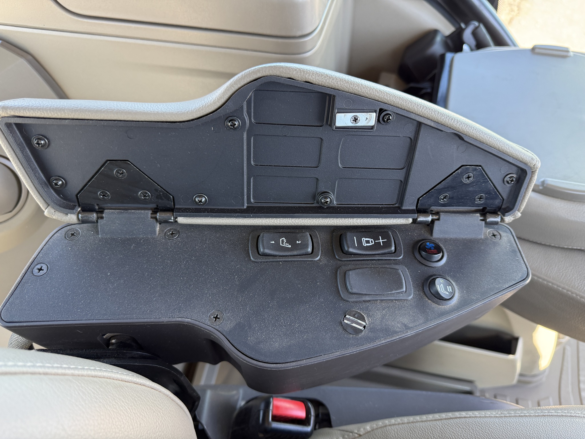 2021 John Deere 8RT 370 Image 14