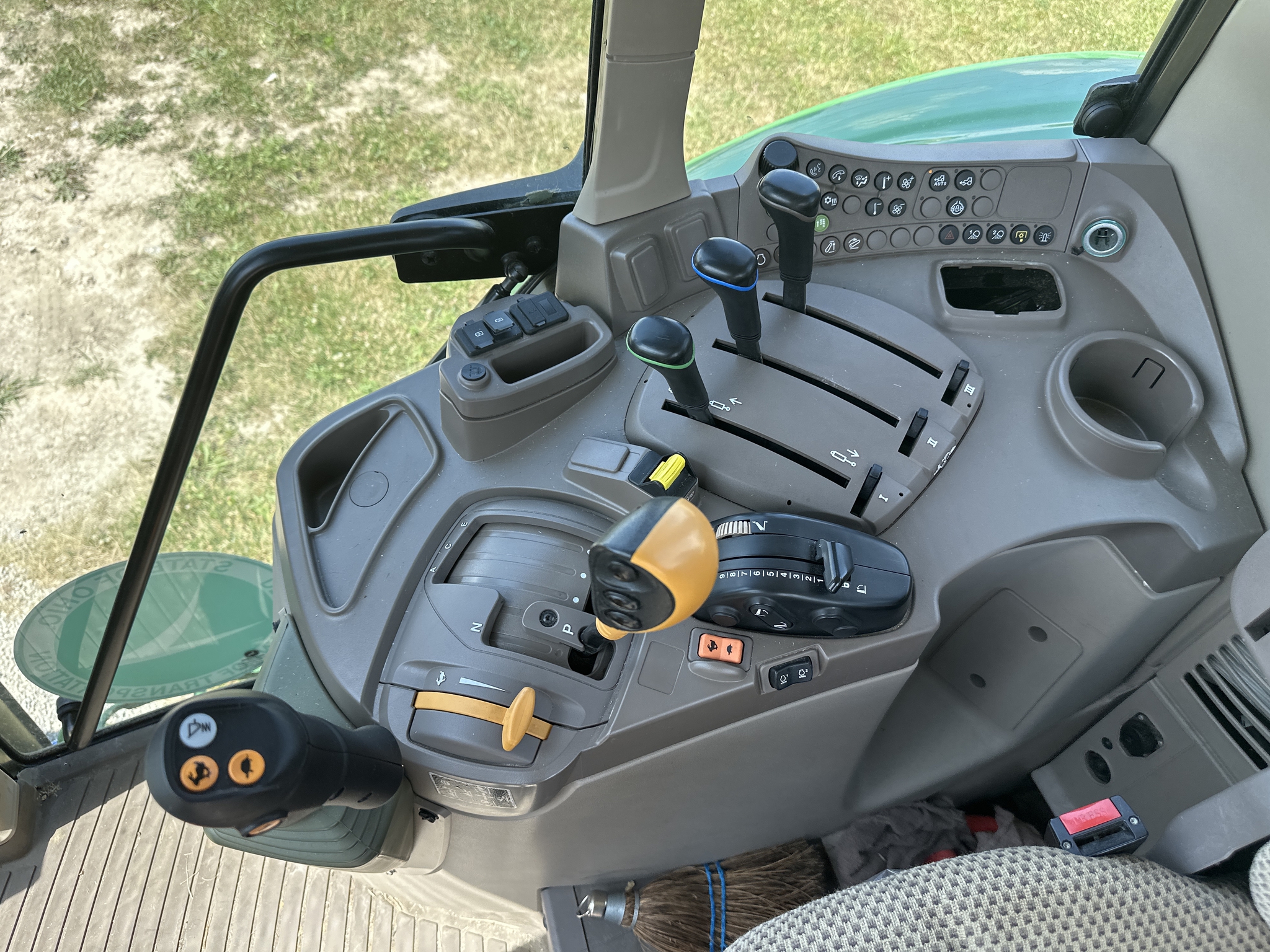 2023 John Deere 6120M Image 21