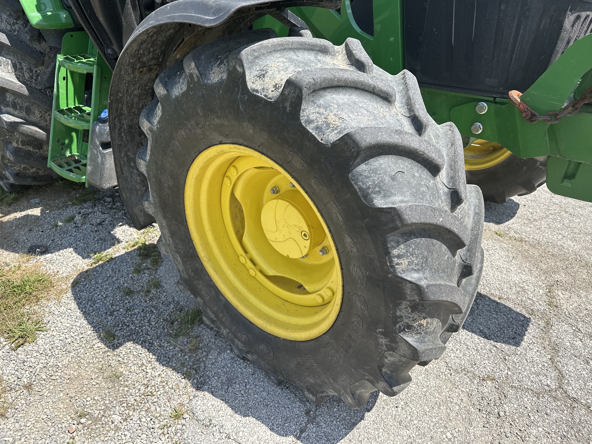 2023 John Deere 6120M Image 12