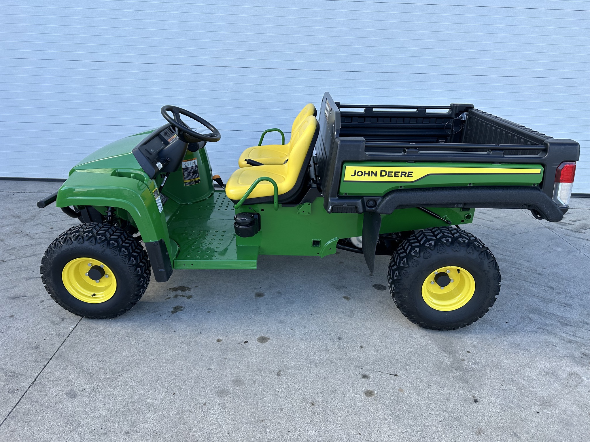 2024 John Deere TX Image 2