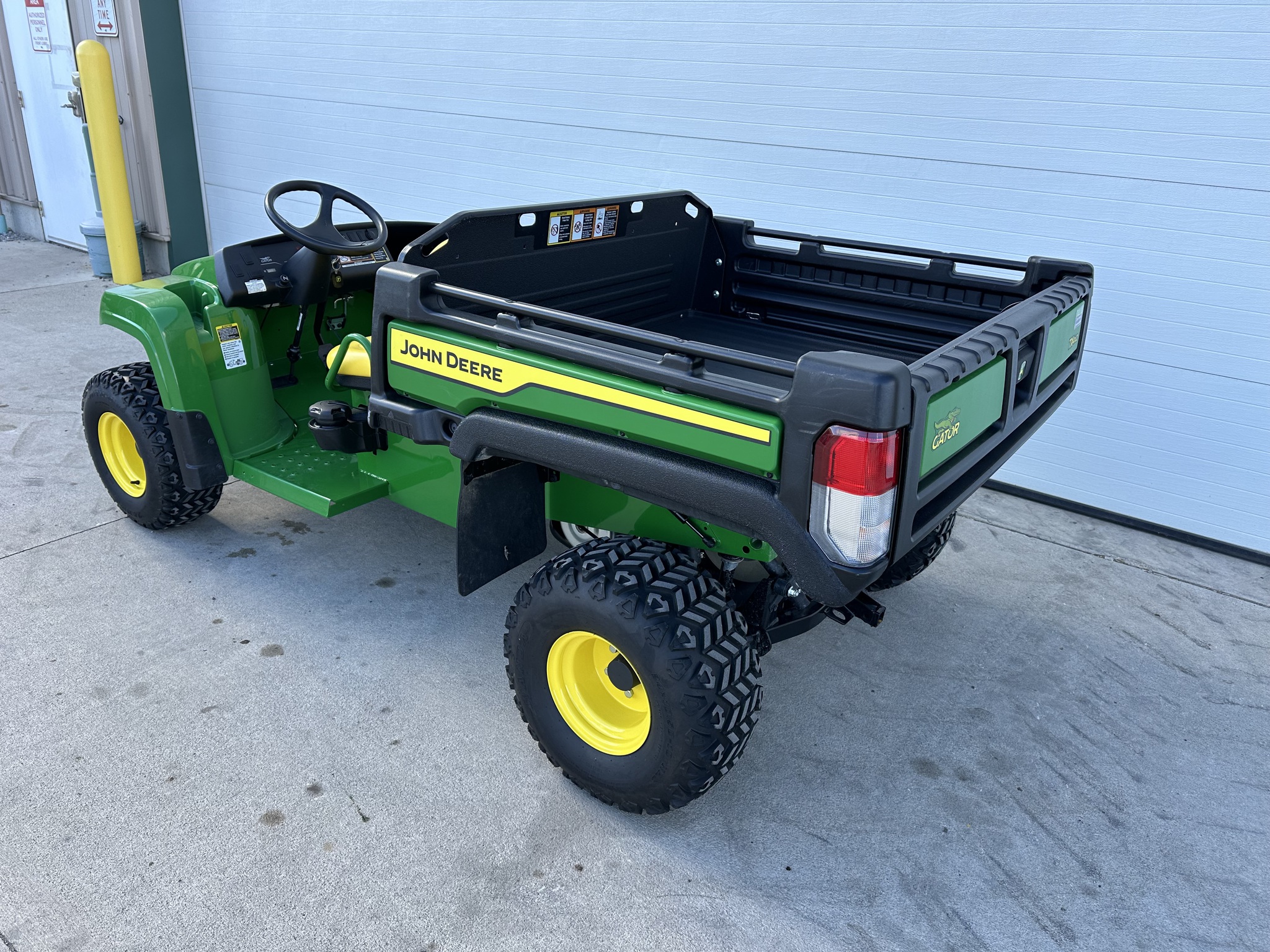 2024 John Deere TX Image 3