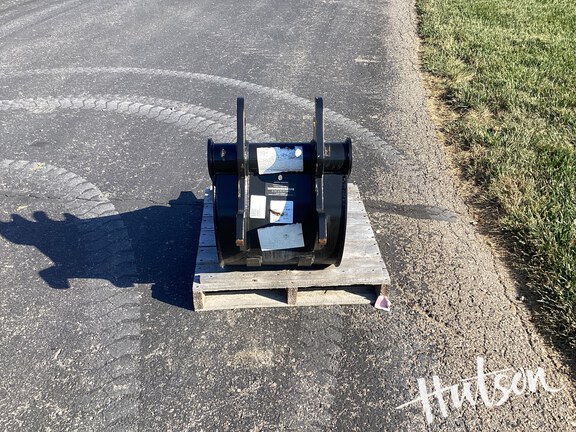 Photo of 2024 John Deere BYT10978
