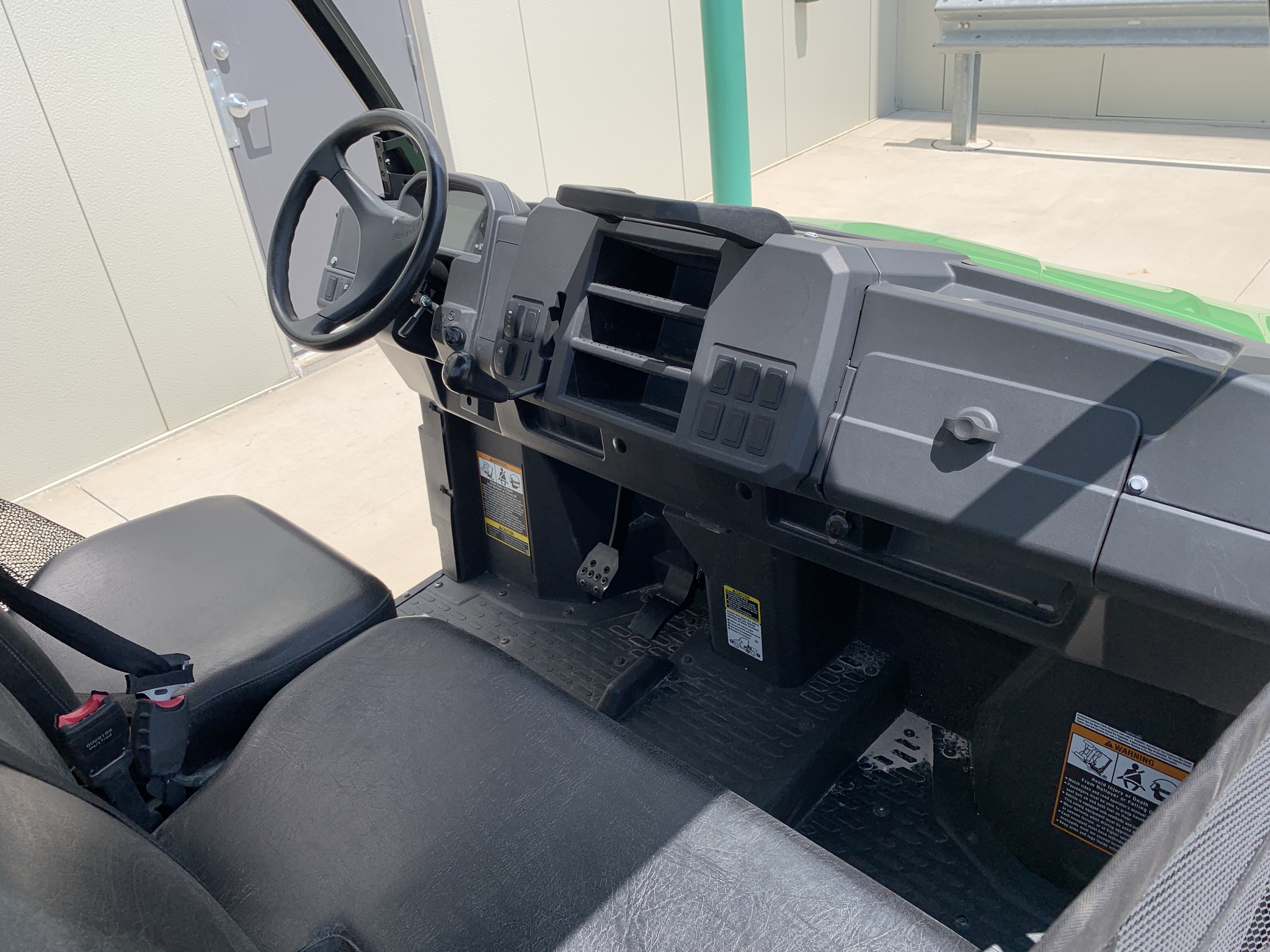 2023 John Deere XUV 835E Image 9