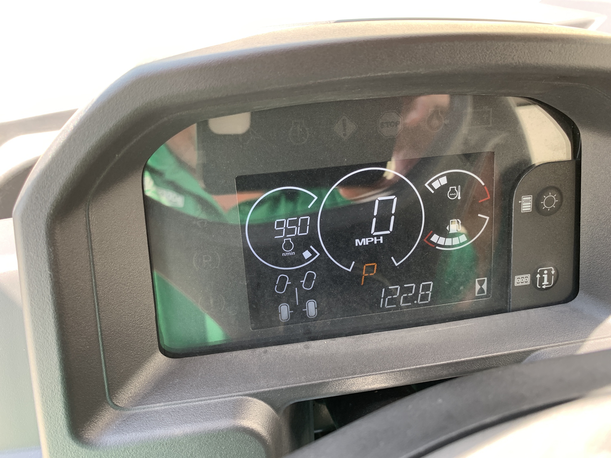 2023 John Deere XUV 835E Image 17