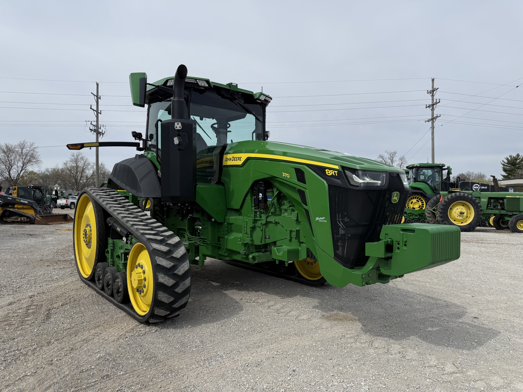  2022 John Deere 8RT 370 at Heritage Tractor in Pontiac, IL
