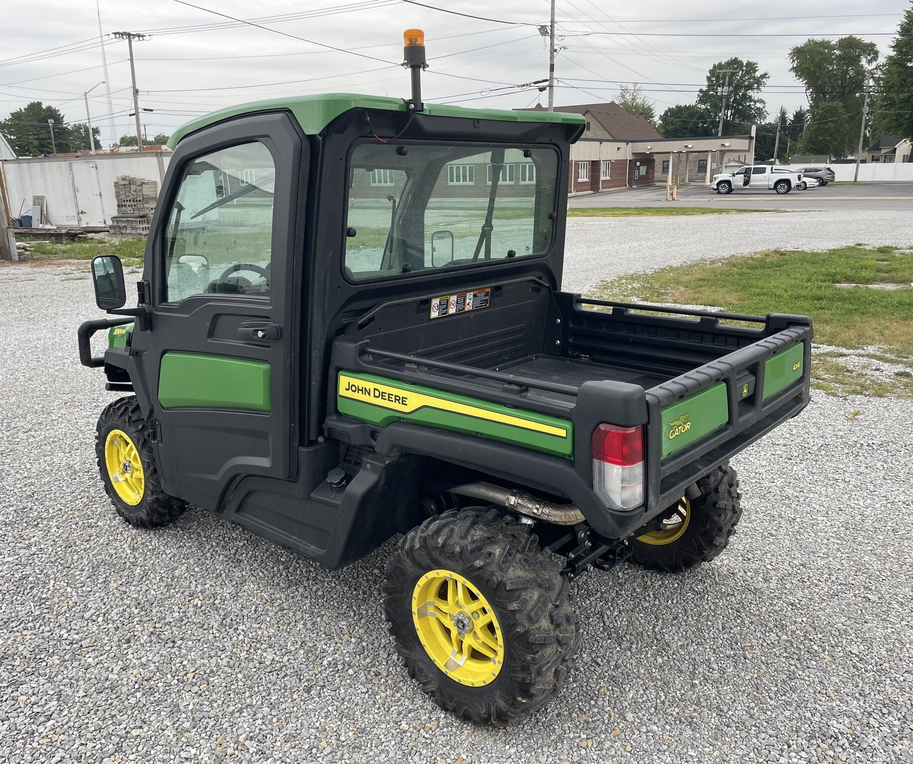 2022 John Deere XUV 835R Image 5