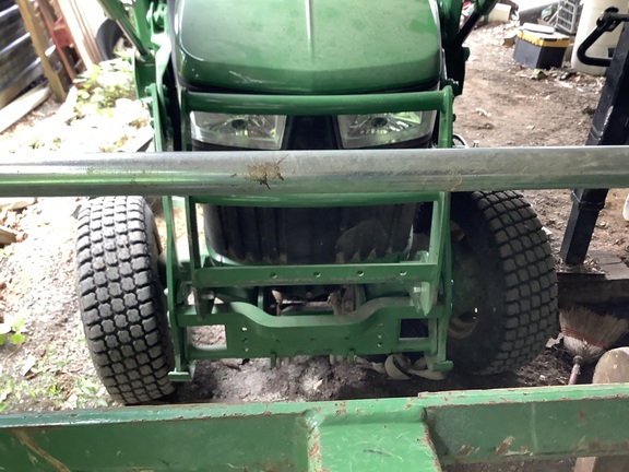 Photo of 2022 John Deere 3046R