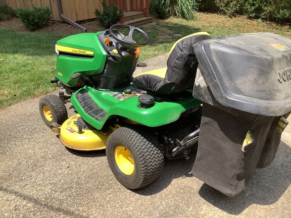 Photo of 2017 John Deere X350