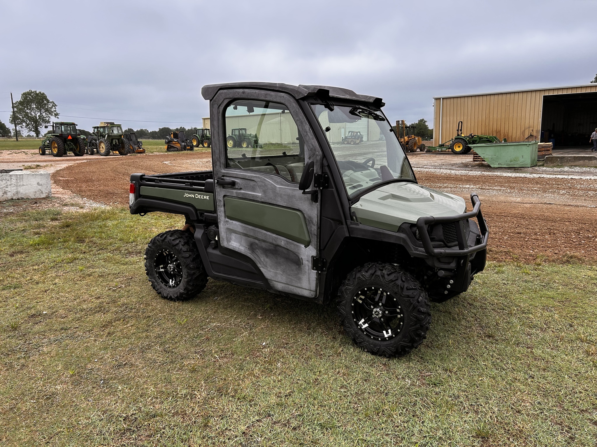 2020 John Deere XUV 835R Image 1