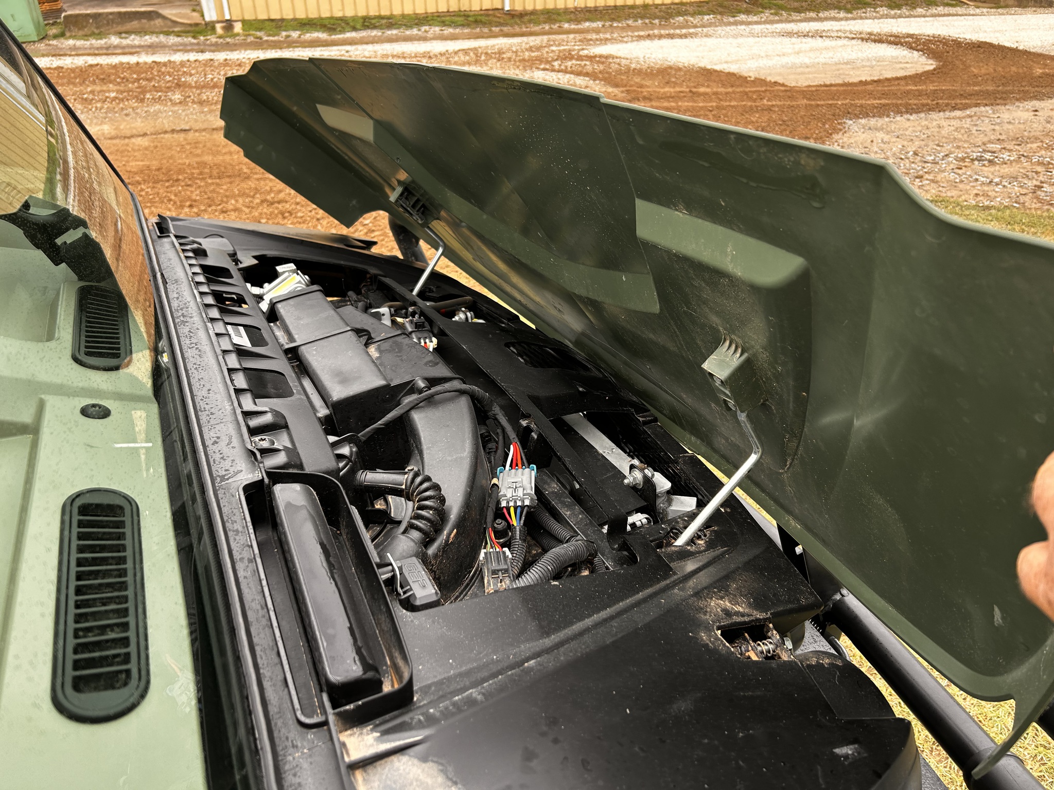 2020 John Deere XUV 835R Image 11