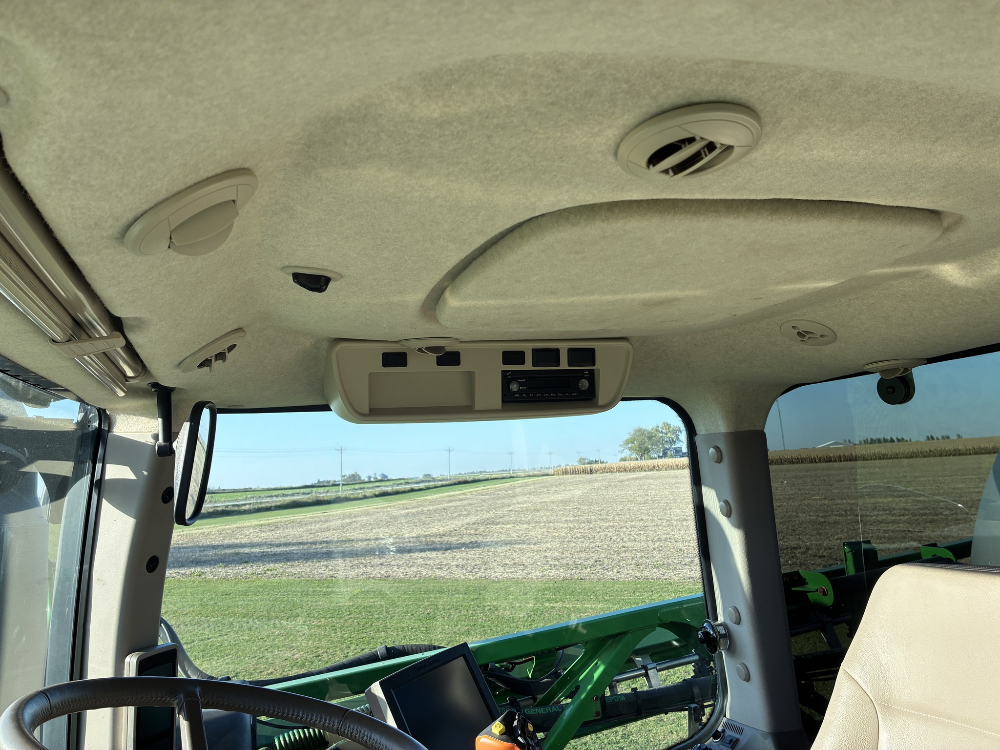 2019 John Deere F4365 Image 18