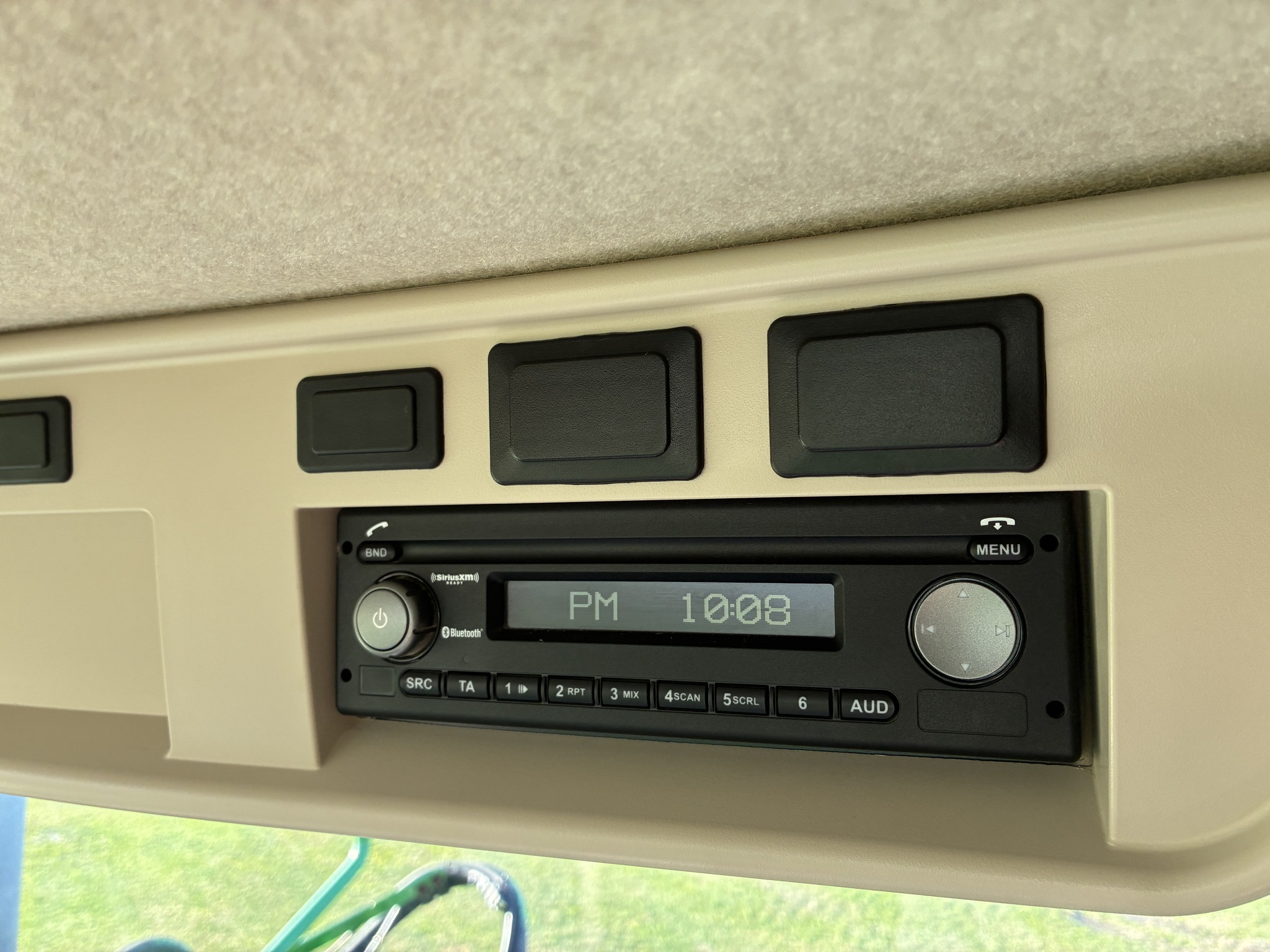 2019 John Deere F4365 Image 17