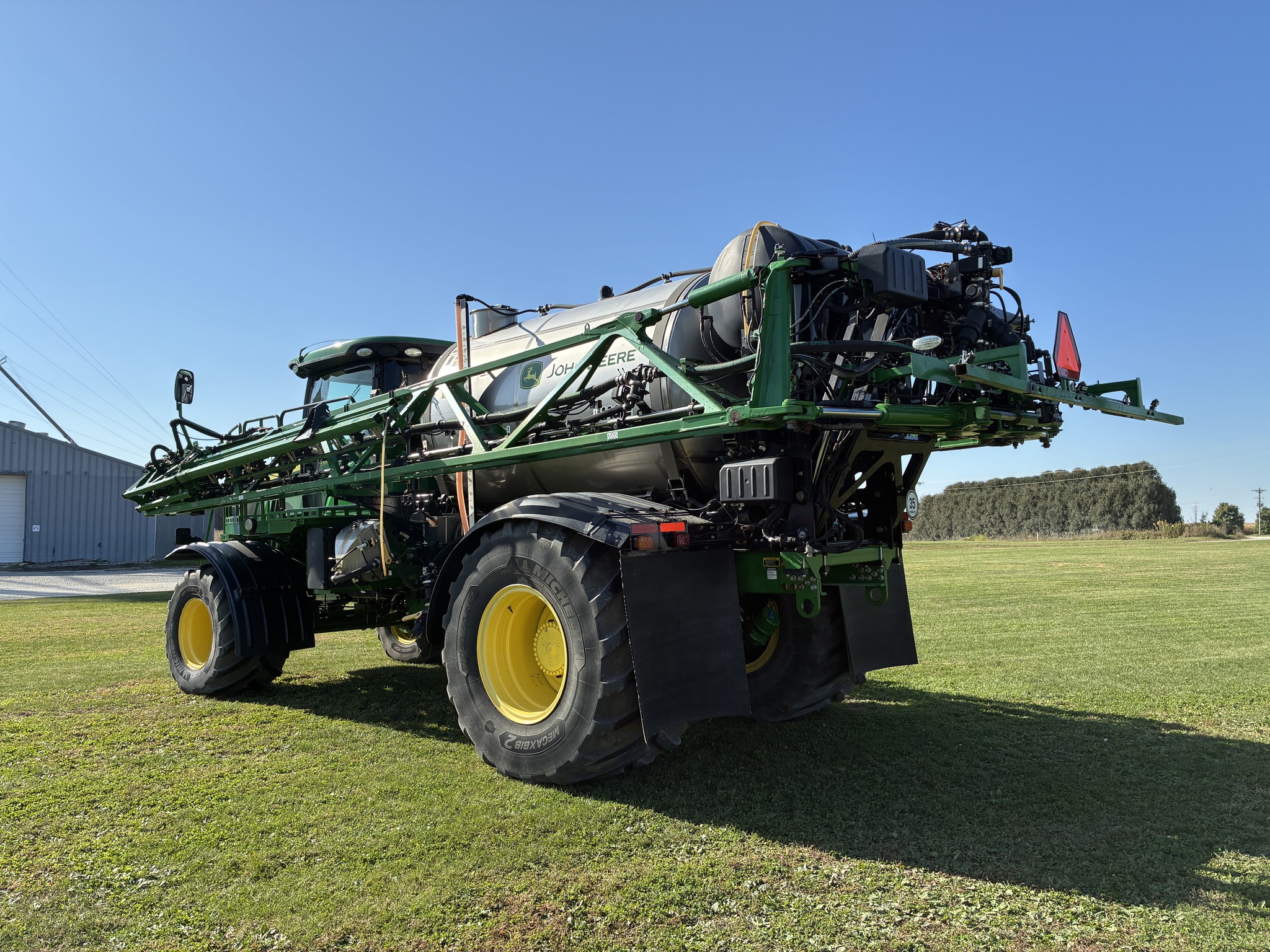 2019 John Deere F4365 Image 3