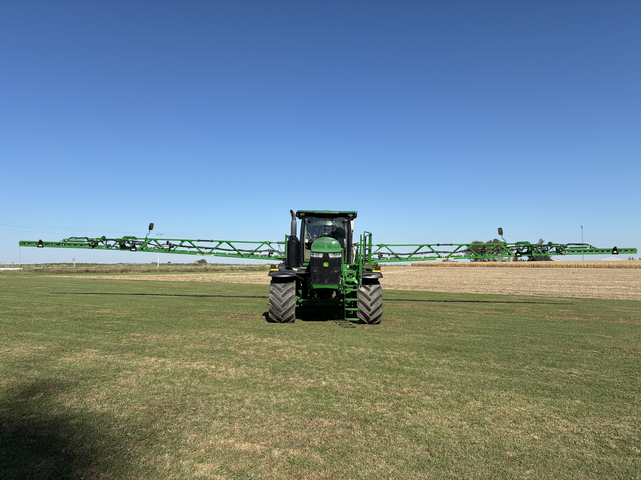 2019 John Deere F4365 Image 9