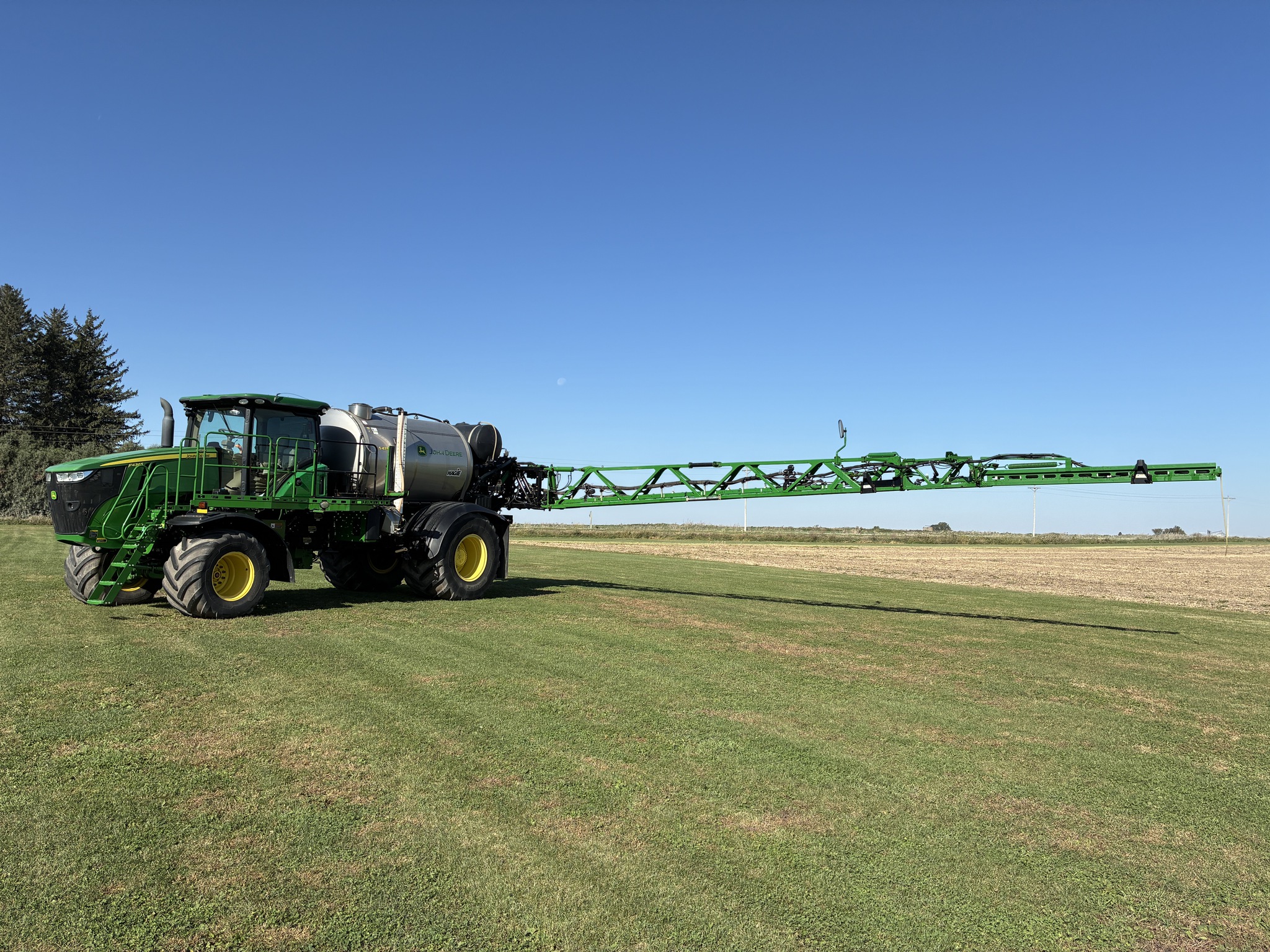 2019 John Deere F4365 Image 30