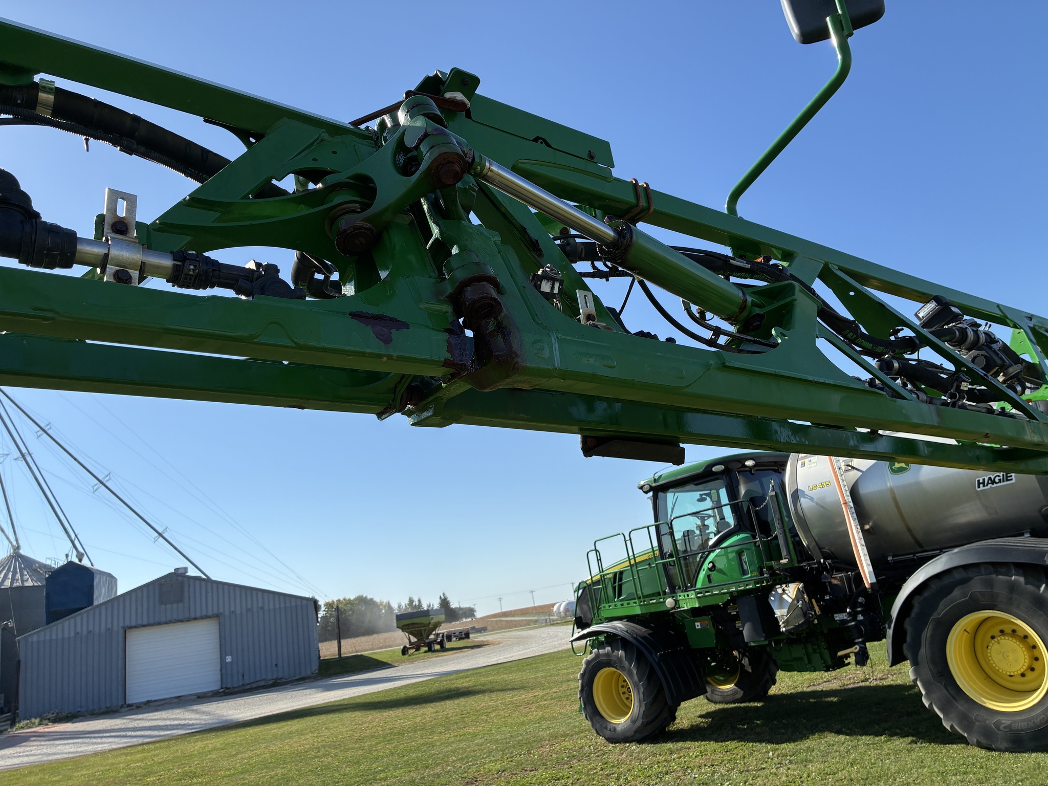 2019 John Deere F4365 Image 34