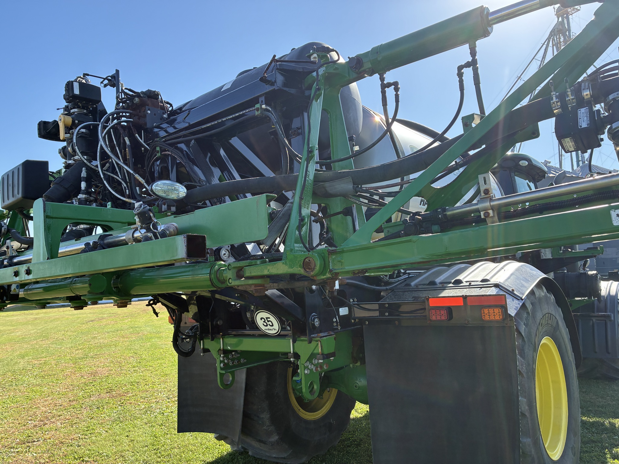 2019 John Deere F4365 Image 36