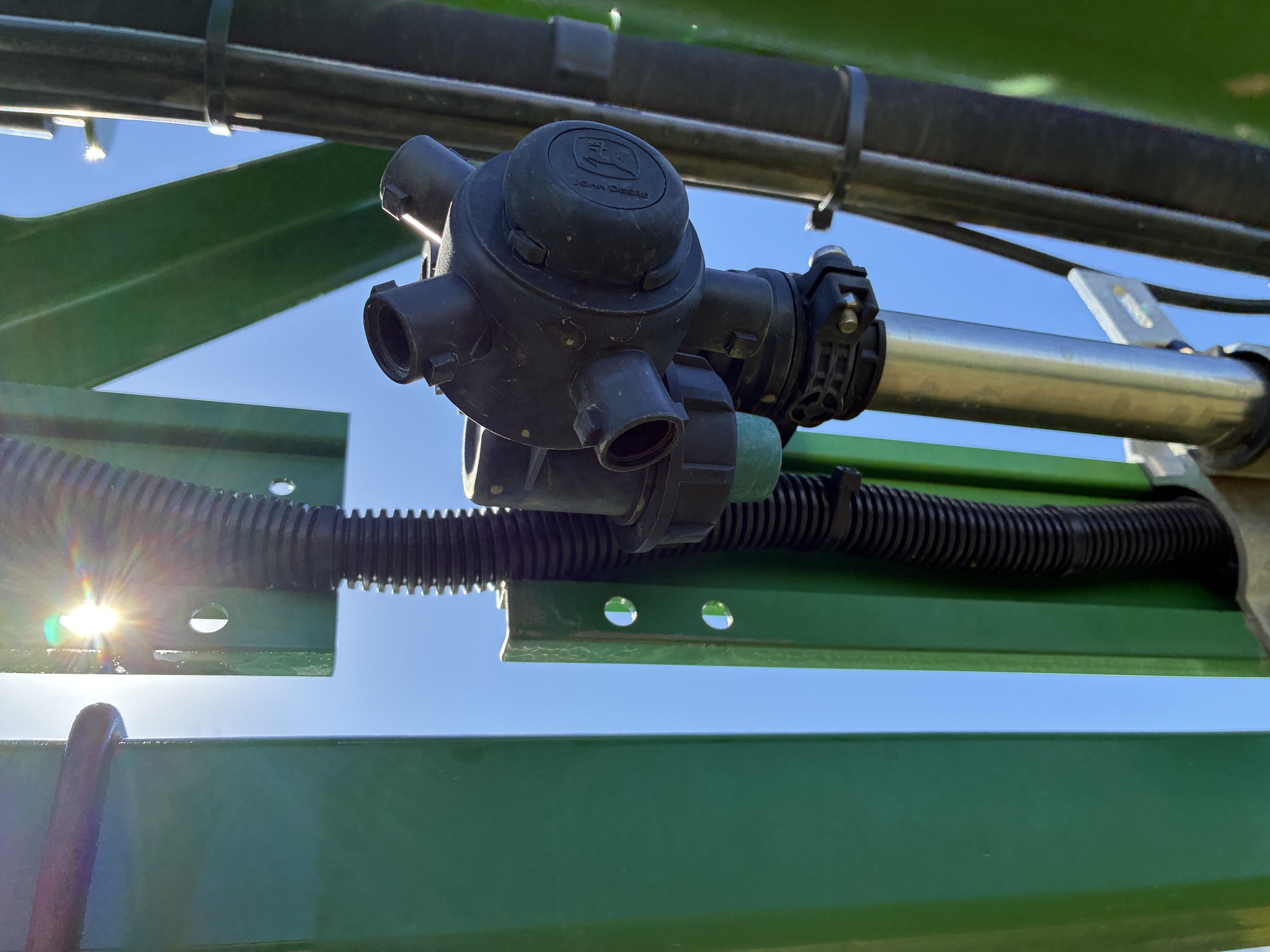 2019 John Deere F4365 Image 41