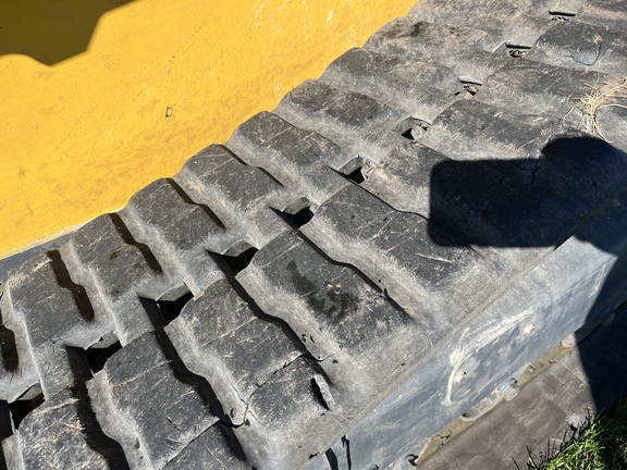 2020 John Deere 333G - Photo10