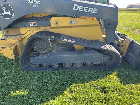 2020 John Deere 333G - Photo11