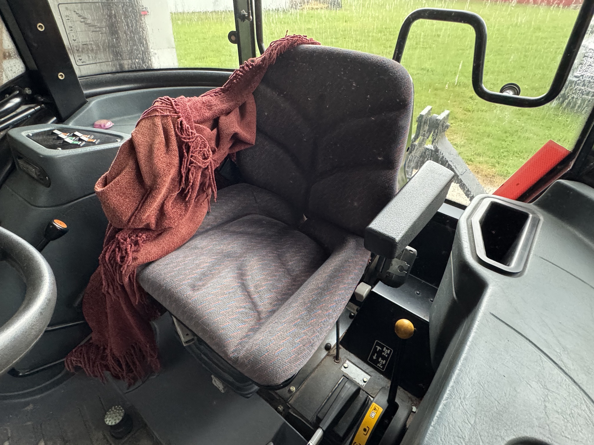 2007 New Holland TD95D Image 7