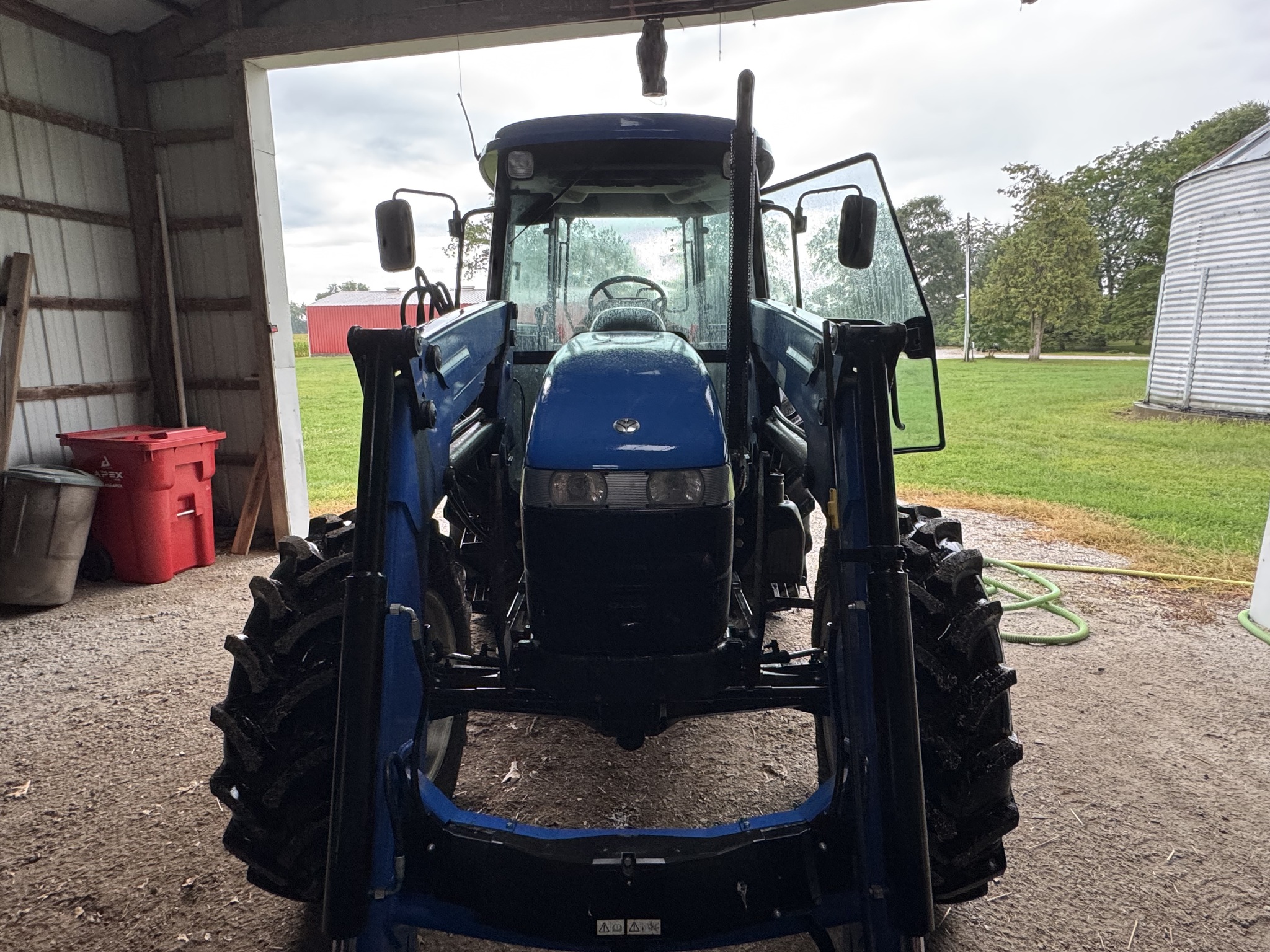 2007 New Holland TD95D Image 3