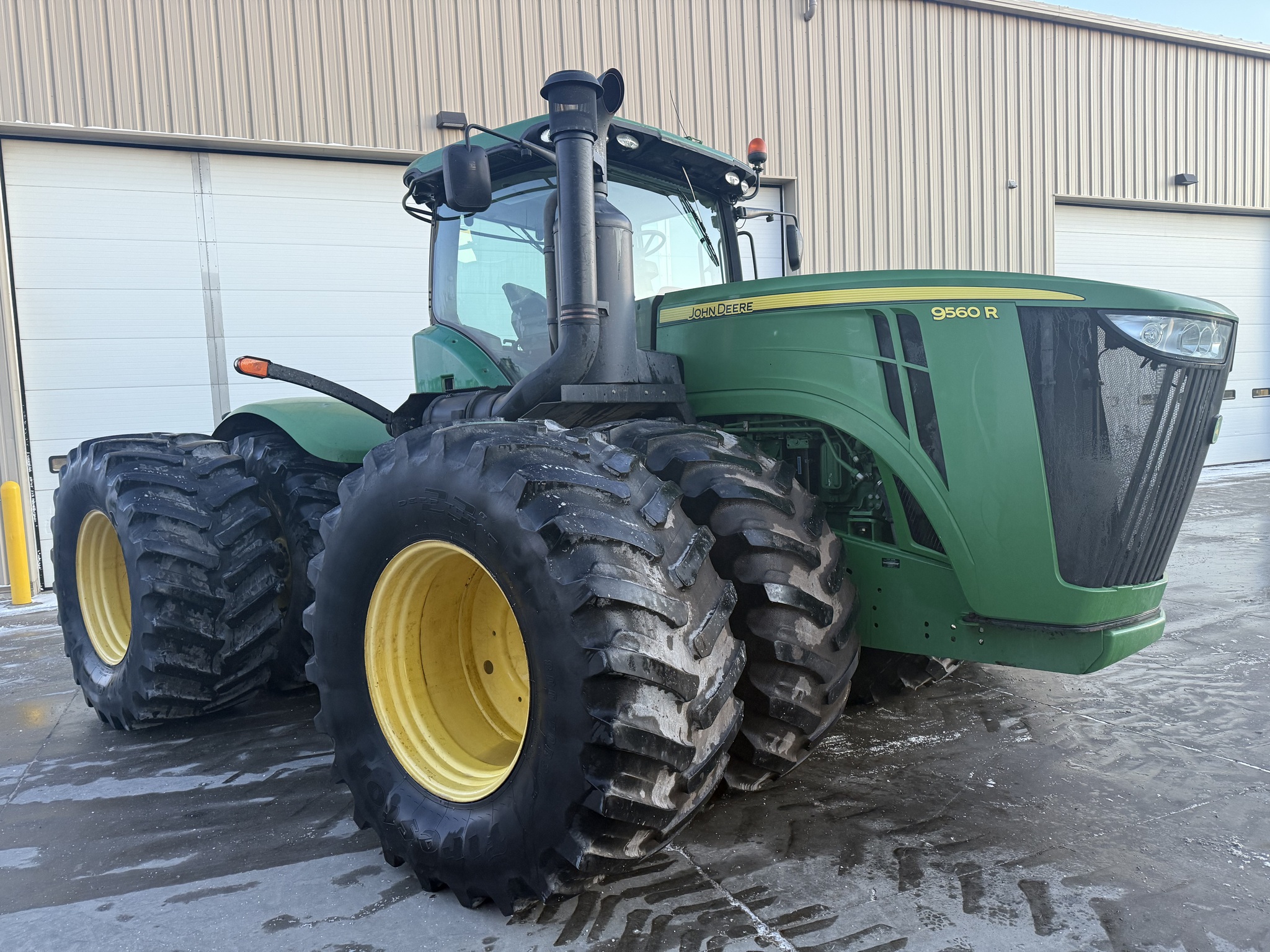 2014 John Deere 9560R Image 1