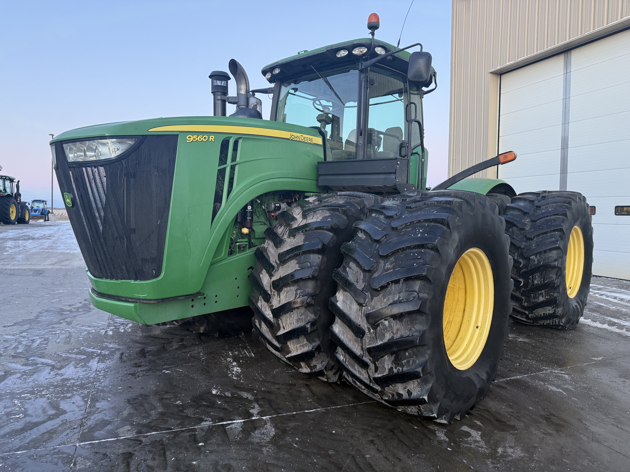 2014 John Deere 9560R Image 7