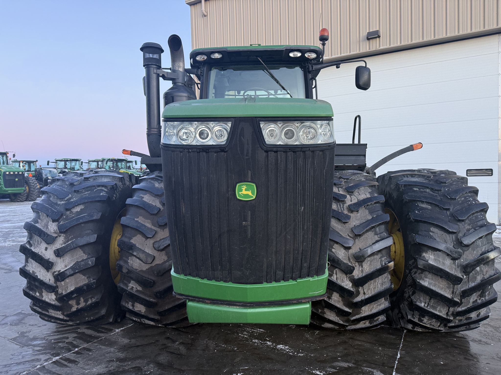 2014 John Deere 9560R Image 8