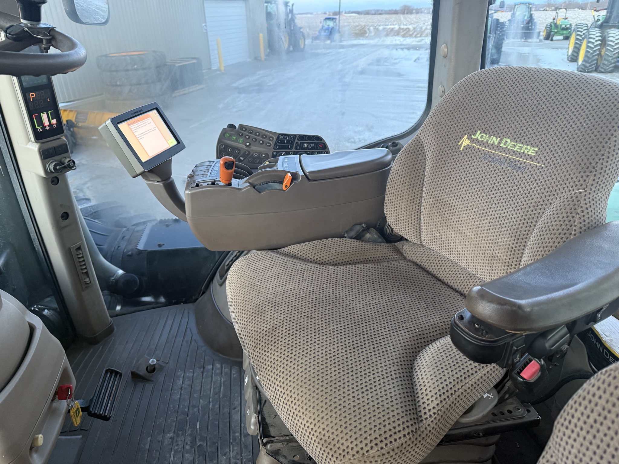 2014 John Deere 9560R Image 9