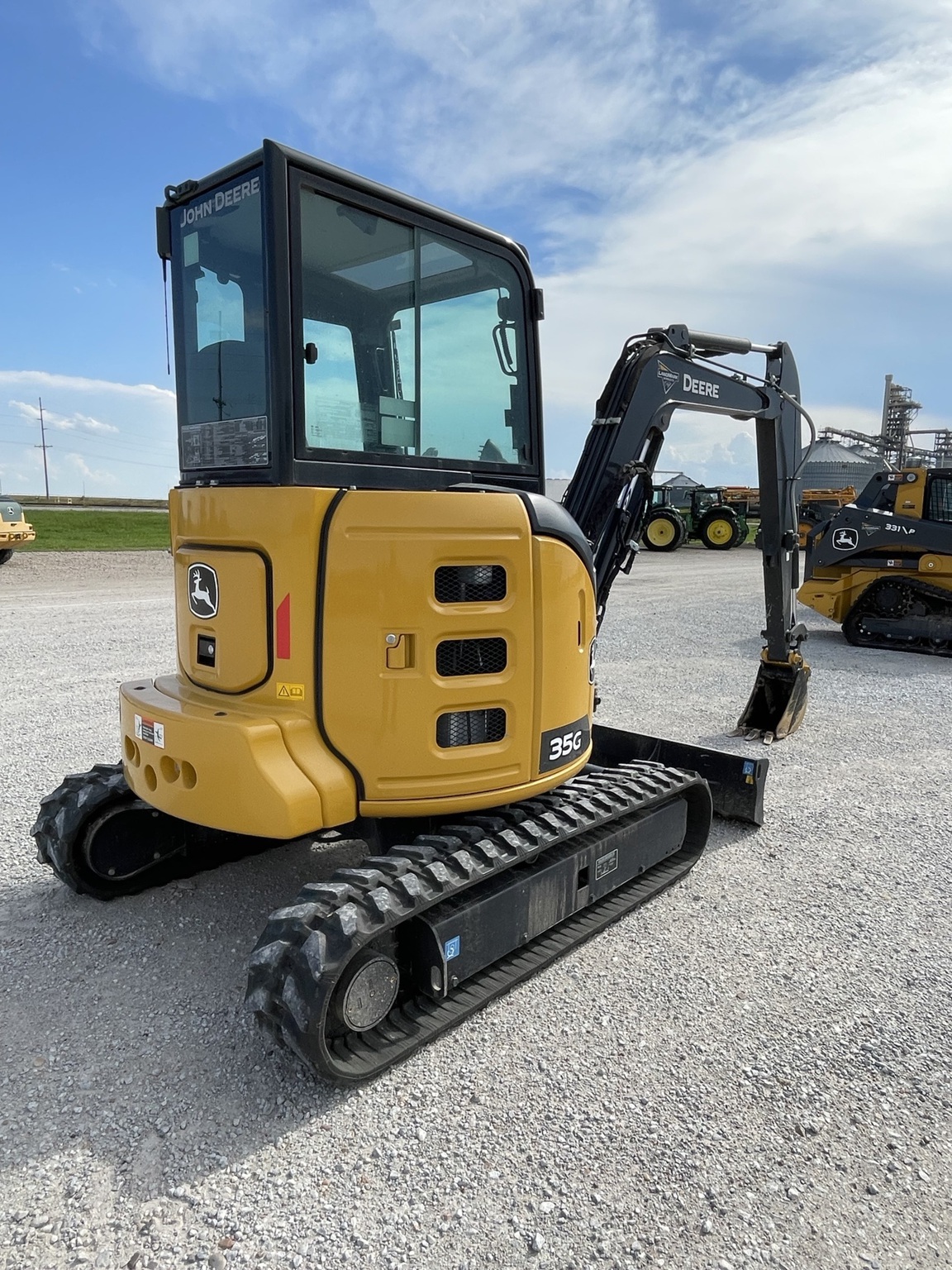 2023 John Deere 35G Image 4