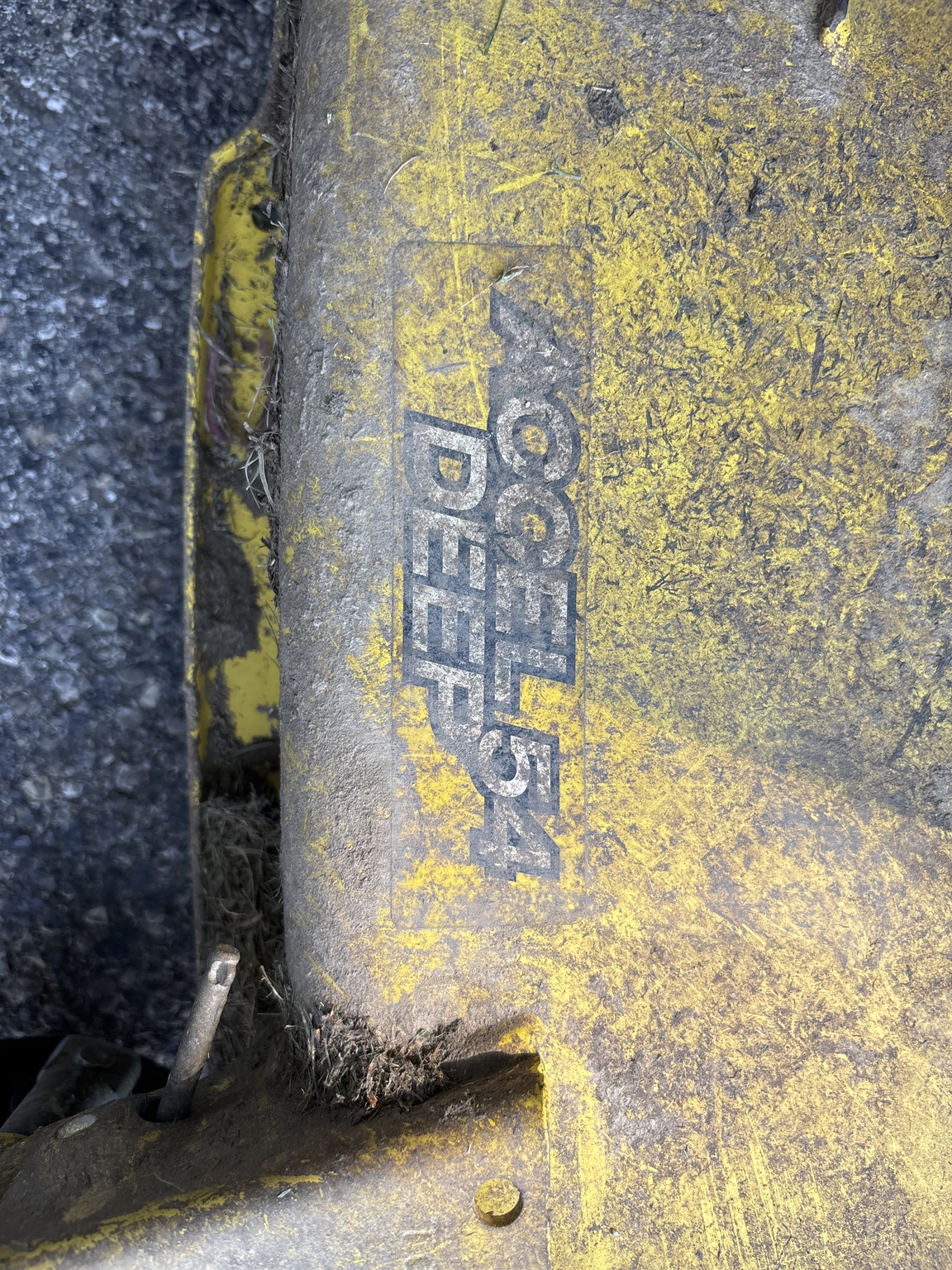 Used 2016 John Deere X584 Lawn & Garden Tractors at Koenig Equipment in Oxford, OH - PhotoXL10