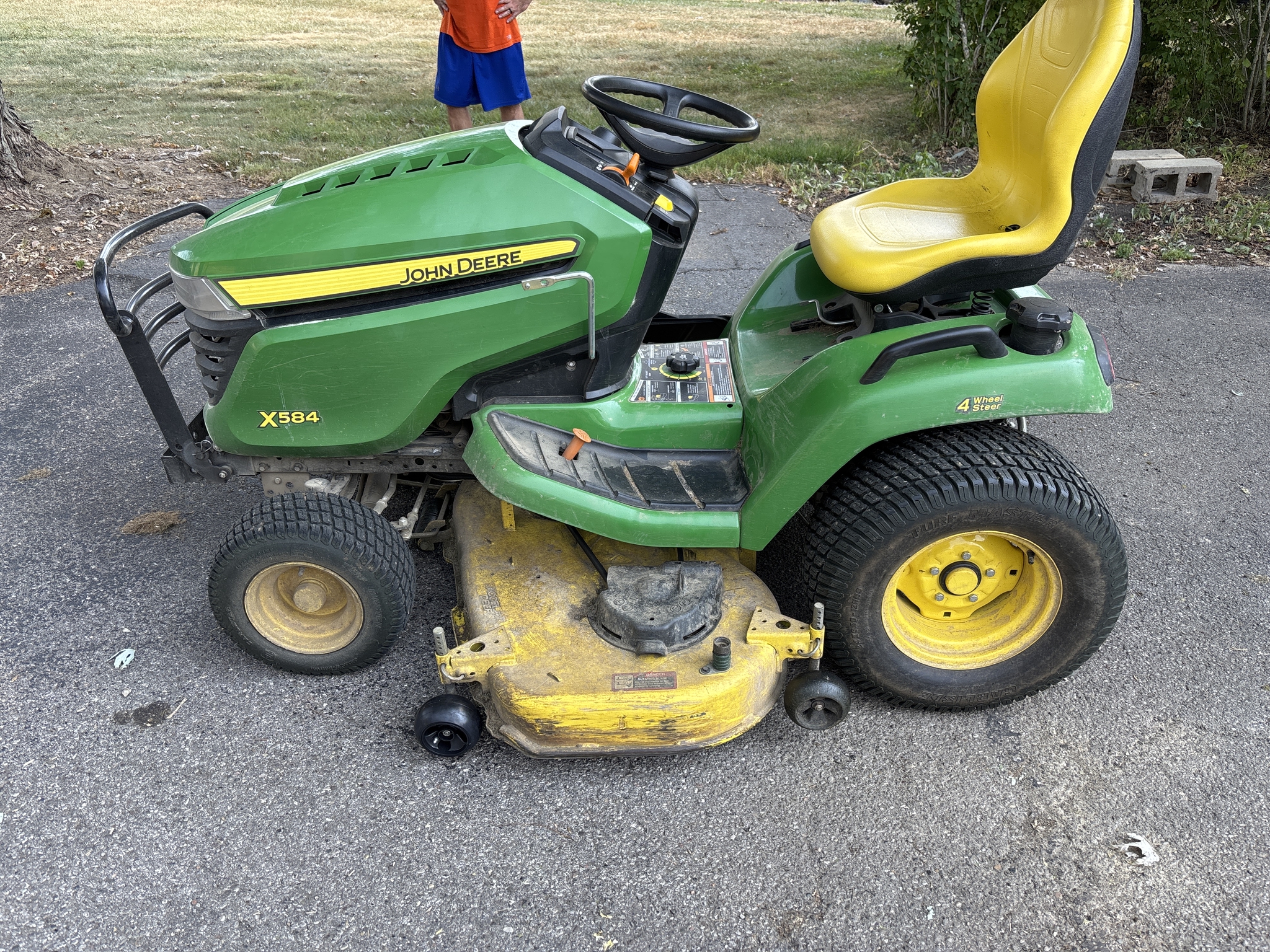 Used 2016 John Deere X584 Lawn & Garden Tractors at Koenig Equipment in Oxford, OH - PhotoXL1