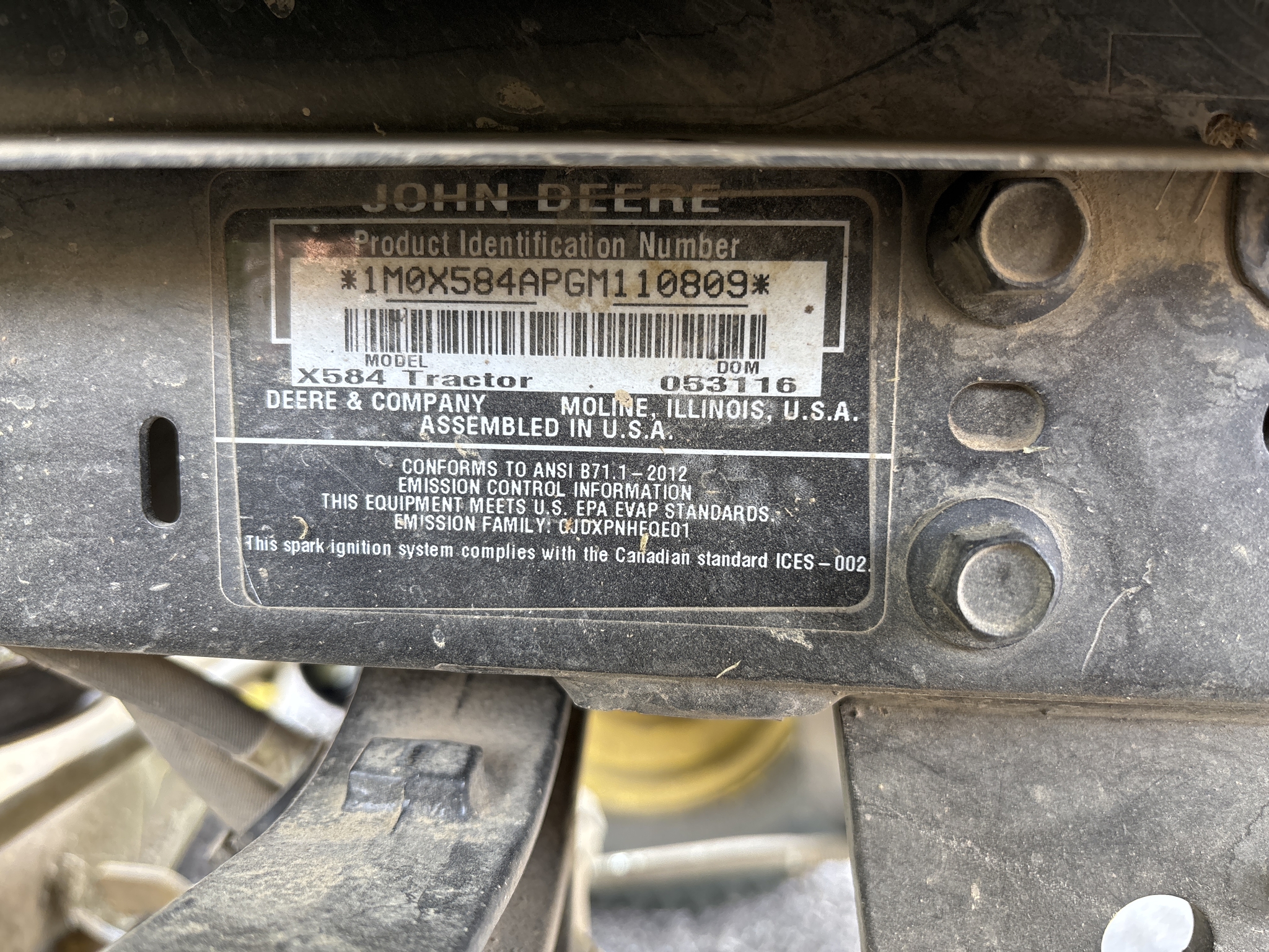 Used 2016 John Deere X584 Lawn & Garden Tractors at Koenig Equipment in Oxford, OH - PhotoXL13