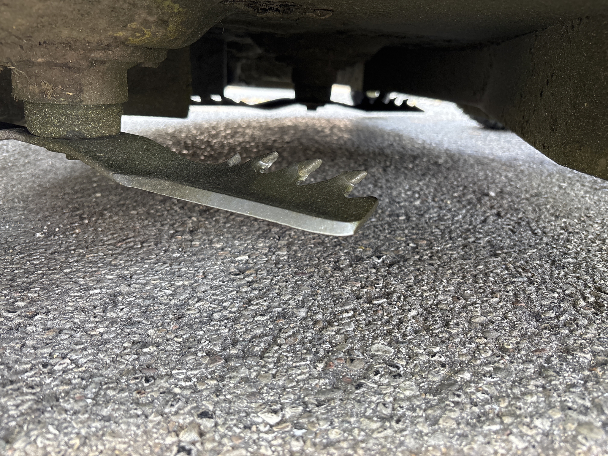 Used 2016 John Deere X584 Lawn & Garden Tractors at Koenig Equipment in Oxford, OH - PhotoXL12