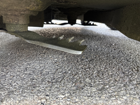 Used 2016 John Deere X584 Lawn & Garden Tractors at Koenig Equipment in Oxford, OH - Photo12