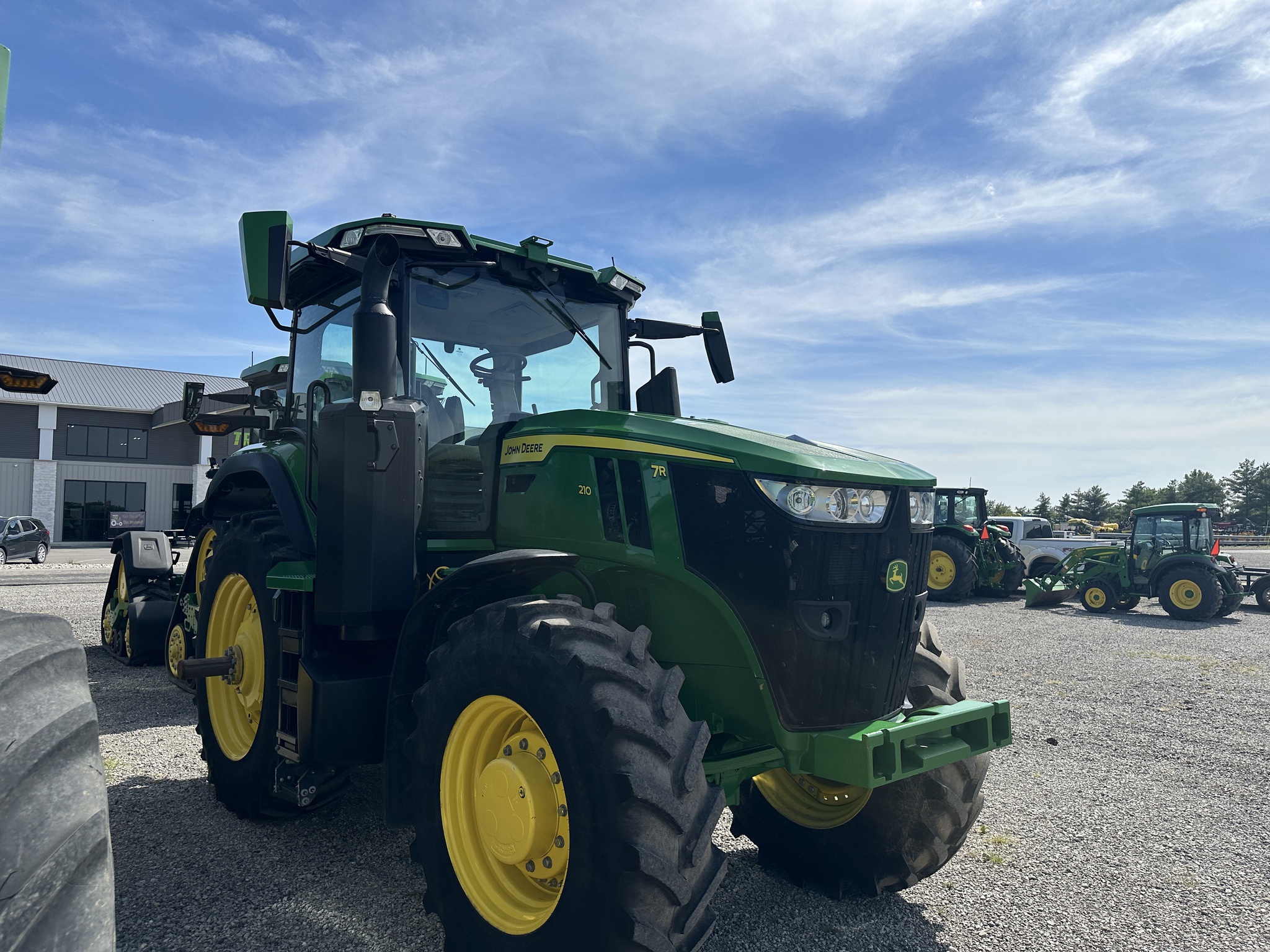2022 John Deere 7R 210 Image 15
