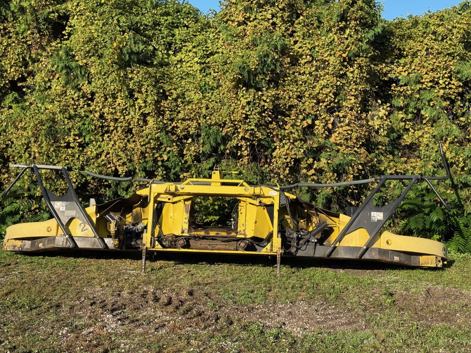 2011 John Deere 770 Image 6