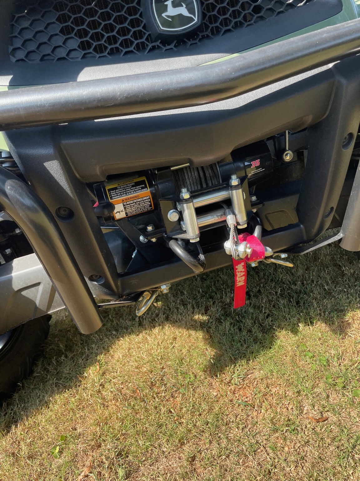 2023 John Deere XUV590M Image 10