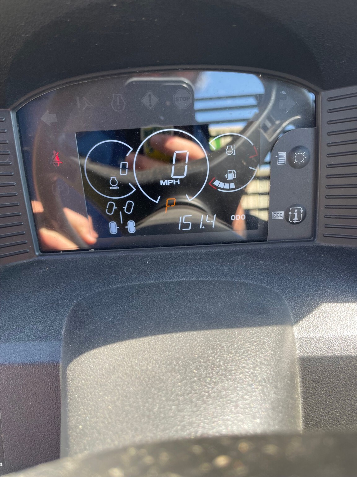 2023 John Deere XUV590M Image 2
