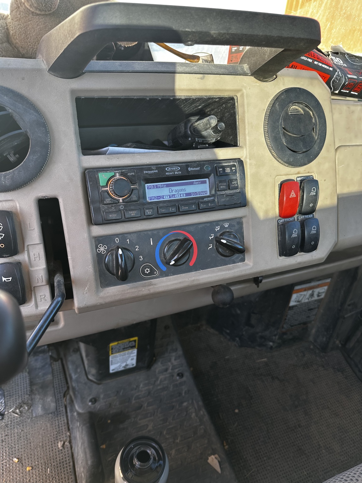 2018 John Deere XUV 835R Image 5