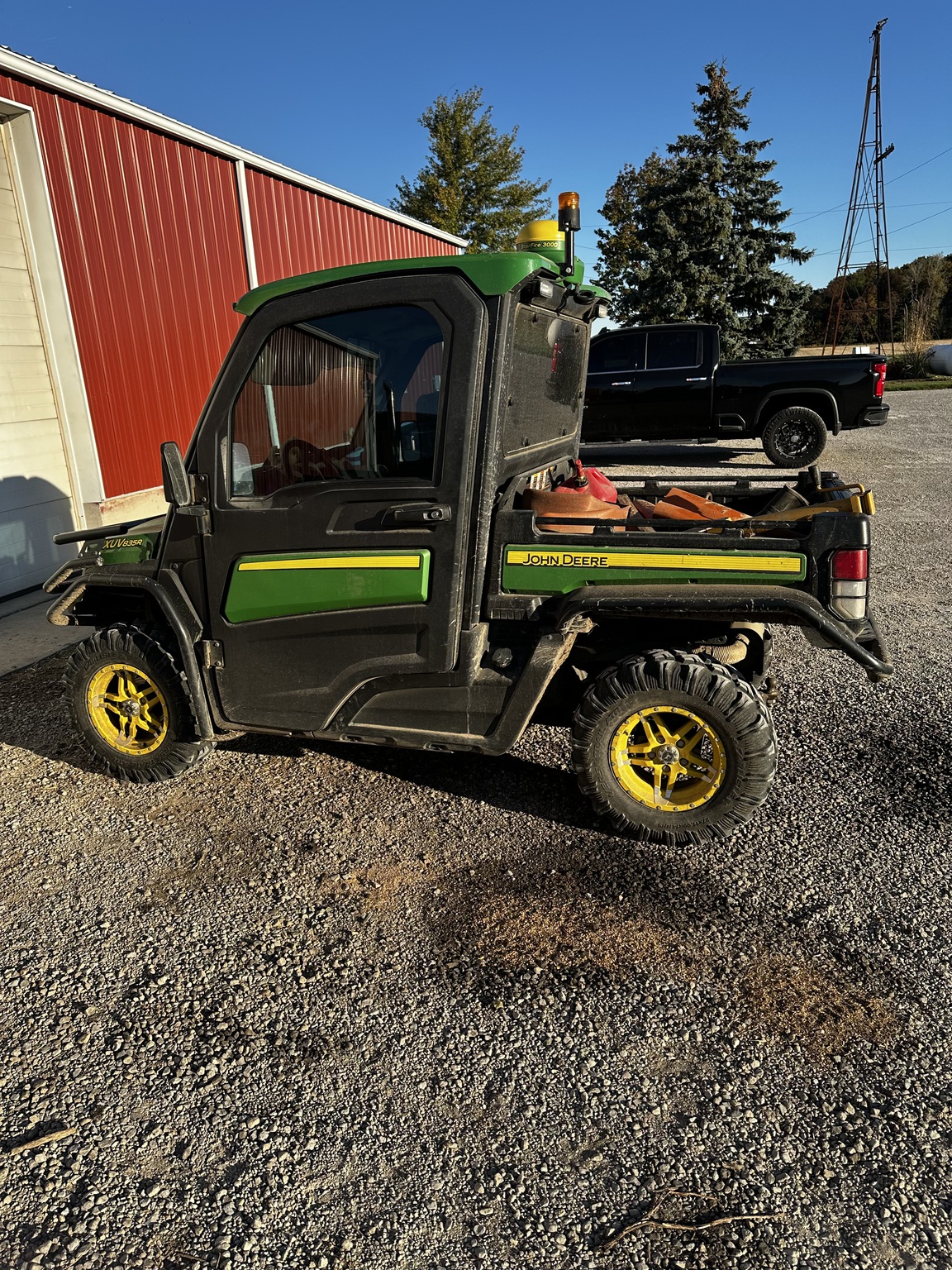 2018 John Deere XUV 835R Image 4